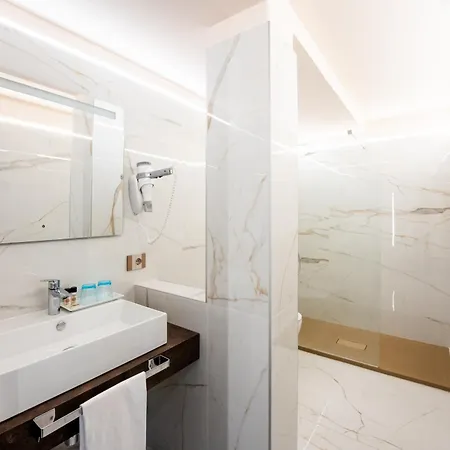 Vittorio 3* Desenzano del Garda