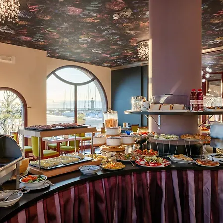 Hotell Vittorio Desenzano del Garda
