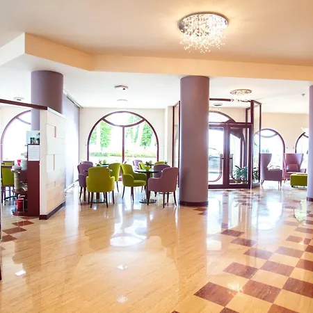 Vittorio Hotell Desenzano del Garda