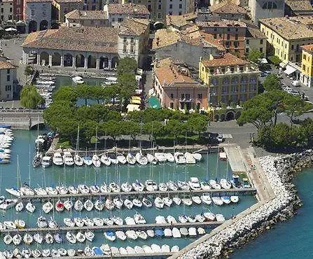 Vittorio Hotell