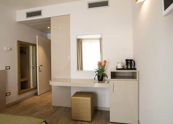 Hotell Vittorio Desenzano del Garda