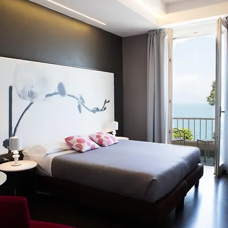 Otel Vittorio Desenzano del Garda